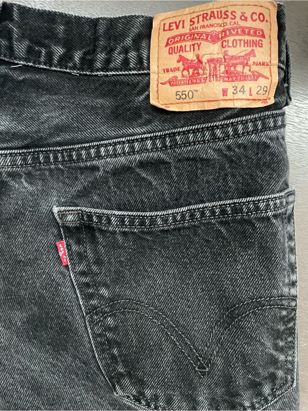 Vintage Levis 550 Black Jeans Mens 34x29 Relaxed Fit Denim Y2K Streetwear - Picture 7 of 8